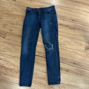 Women’s Dark Wash Jean